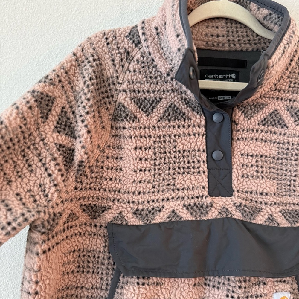 Carhartt Women's Relaxed Fit Fleece Pullover Warm Taupe Geometric Print Large - Picture 5 of 9